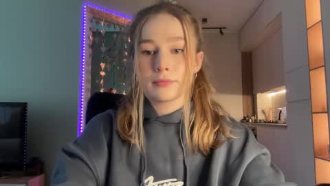 Alisa online show from 02.08.25