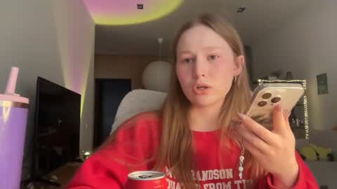 Snapshot of whoisalisa chatting on 02.19.26 Alisa online show from 02.19.26