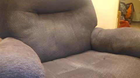 whorekneeweeny online show from 12.04.24