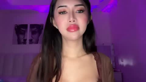 Snapshot of whoss_sofia chatting on 07.18.26 Sofia online show from 07.18.26