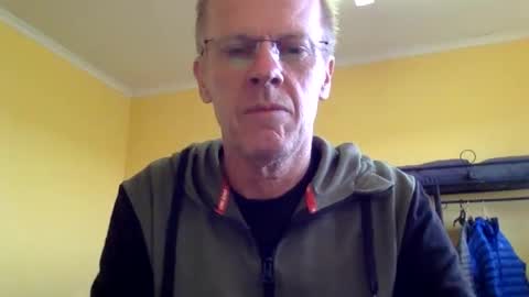 whynotfly1 online show from 10.11.25