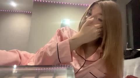 Kira online show from 10.29.25