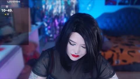 Snapshot of wickedxqueen chatting on 01.25.25 Laura  online show from 01.25.25