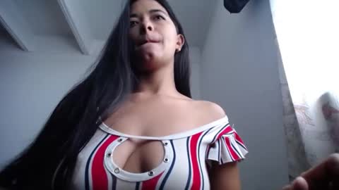 Ilauren online show from 12.29.24