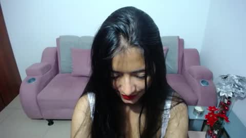 Ilauren online show from 01.03.25