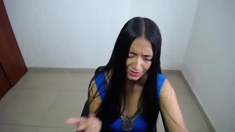 Ilauren online show from 09.11.25