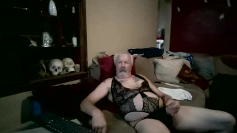 wild69erus1 online show from 04.15.26