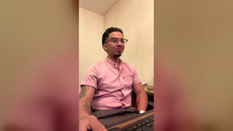 Snapshot of wild_cowboyy chatting on 04.16.26 wild_cowboyy online show from 04.16.26