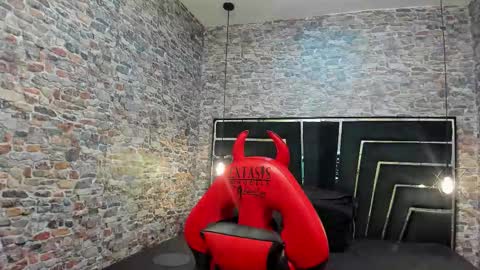 wild_firee_ online show from 02.14.26