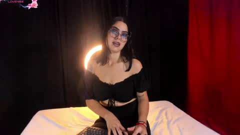 Snapshot of wild_lunaa chatting on 06.06.26 Call me Luna online show from 06.06.26
