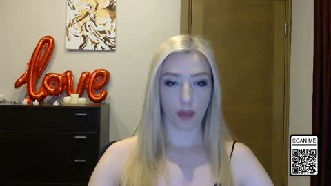 Snapshot of wild_silk_desire chatting on 03.30.26 Alina online show from 03.30.26