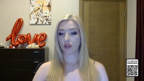 Snapshot of wild_silk_desire chatting on 04.05.26 Alina online show from 04.05.26