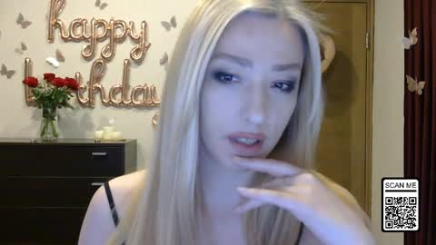 Snapshot of wild_silk_desire chatting on 04.10.26 Alina online show from 04.10.26