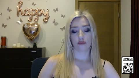 Snapshot of wild_silk_desire chatting on 04.18.26 Alina online show from 04.18.26