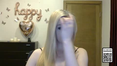Snapshot of wild_silk_desire chatting on 04.19.26 Alina online show from 04.19.26