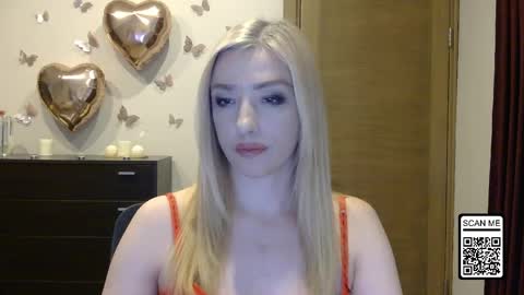 Snapshot of wild_silk_desire chatting on 04.29.26 Alina online show from 04.29.26