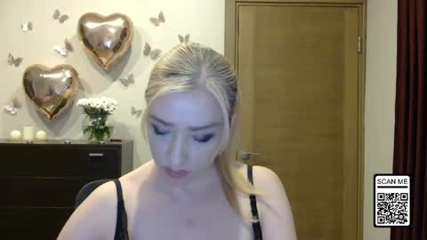 Snapshot of wild_silk_desire chatting on 05.04.26 Alina online show from 05.04.26