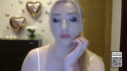 Snapshot of wild_silk_desire chatting on 05.05.26 Alina online show from 05.05.26