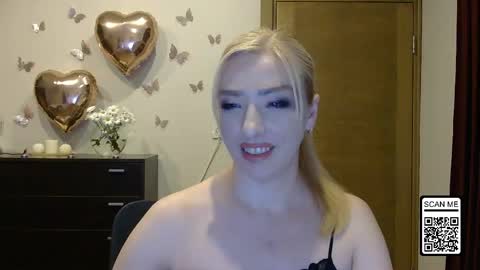 Snapshot of wild_silk_desire chatting on 05.11.26 Alina online show from 05.11.26