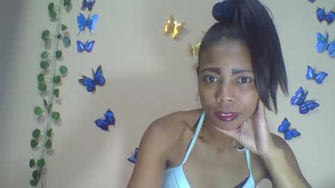 Snapshot of wildah chatting on 05.08.26 wildah online show from 05.08.26