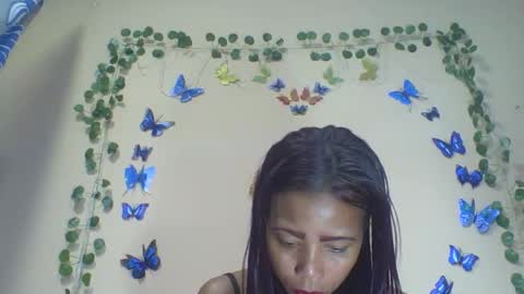 Snapshot of wildah chatting on 05.11.26 wildah online show from 05.11.26