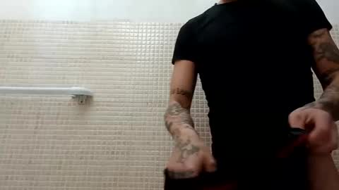 Snapshot of wilddope chatting on 12.17.24 the alpha man online show from 12.17.24