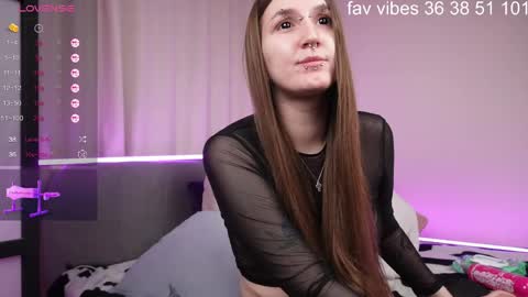 Snapshot of wilder_weinn chatting on 04.12.26 .. alice .. online show from 04.12.26