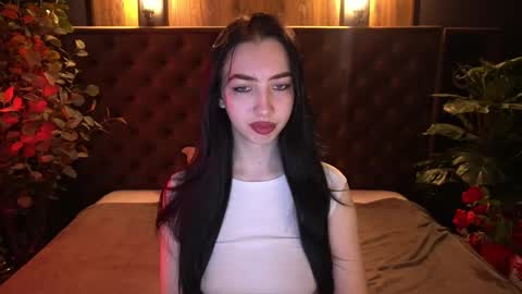 Snapshot of wildkittenx_ chatting on 04.19.26 Alena online show from 04.19.26