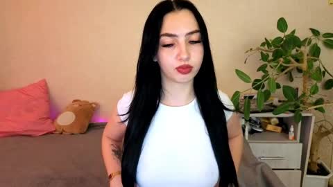 Snapshot of wildkittenx_ chatting on 05.16.26 Alena online show from 05.16.26