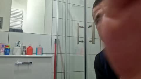 Snapshot of wildmike93 chatting on 02.22.26 wildmike93 online show from 02.22.26