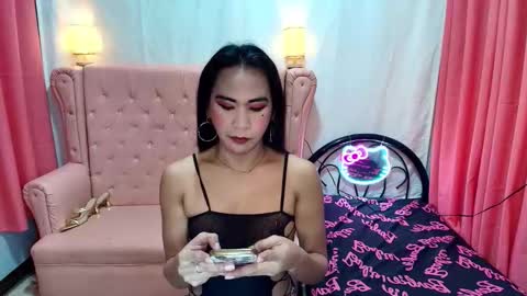 Snapshot of wildnika chatting on 10.20.25 wildnika online show from 10.20.25
