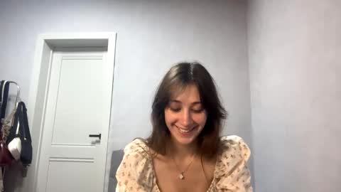 wildpeachh online show from 10.14.25