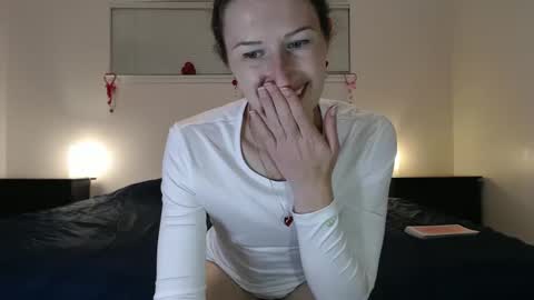 WildRose L - check my Pinned tweet if you dont see me online within 5 minutes after Ive sent email notifications online show from 02.28.25