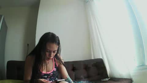 Snapshot of wildstrawberry30 chatting on 01.23.25 Wild Strawberry online show from 01.23.25