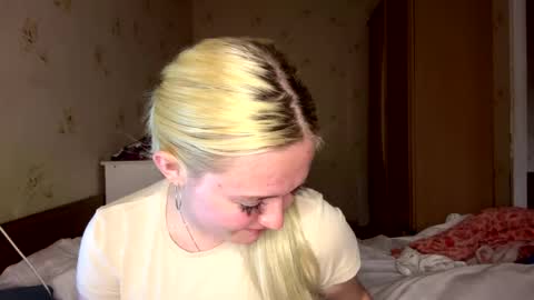 Snapshot of willettealfiero chatting on 05.19.26 Sophia online show from 05.19.26
