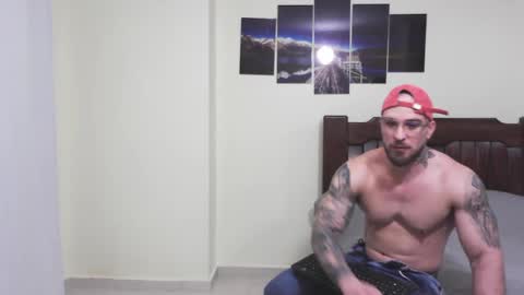 BISEXUAL guys playing a little FOLLOW  online show from 03.08.25