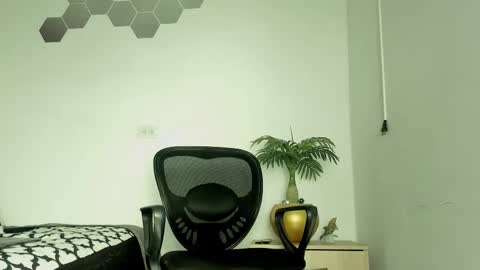 William Parra online show from 03.02.25