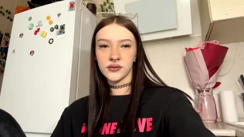 Mia online show from 04.10.26