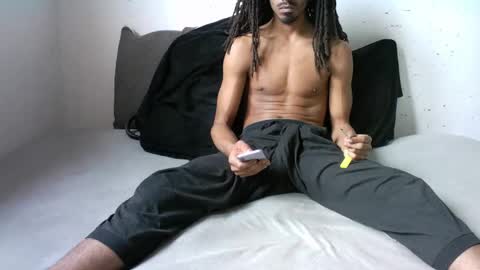 Snapshot of willingwillwet chatting on 01.29.25 Call me Babe online show from 01.29.25