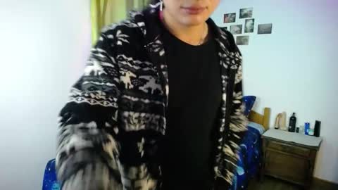 Snapshot of willmonkey chatting on 10.19.25 willmonkey online show from 10.19.25