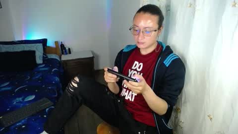 Snapshot of willmonkey chatting on 02.14.26 willmonkey online show from 02.14.26