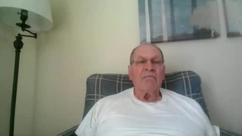 Snapshot of willnedoher chatting on 03.08.25 Willhedoher online show from 03.08.25