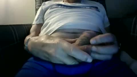 Snapshot of willnedoher chatting on 09.15.25 Willhedoher online show from 09.15.25