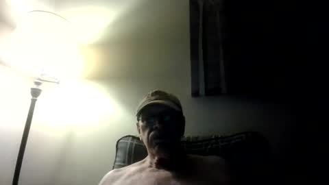 Snapshot of willnedoher chatting on 10.13.25 Willhedoher online show from 10.13.25