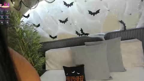 Ms Willow online show from 10.27.25