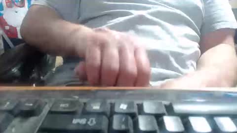 Snapshot of willowstick chatting on 04.21.26 DrainMyBalls online show from 04.21.26