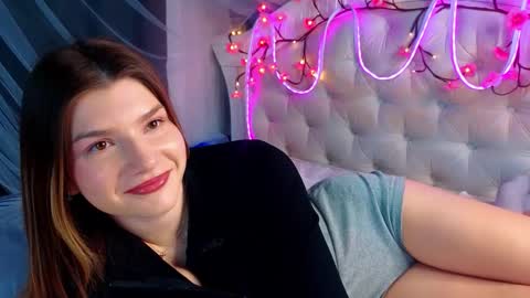 Vicki3 online show from 03.09.26