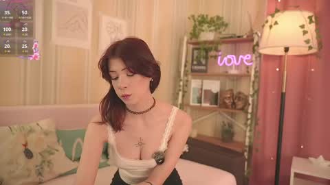 Snapshot of winaria chatting on 05.25.26 Winaria online show from 05.25.26