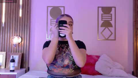 Snapshot of winchester_hanna chatting on 02.25.26 Winchester Hanna online show from 02.25.26