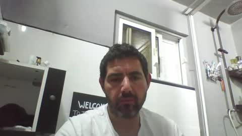 Snapshot of windowpane5 chatting on 01.04.25 windowpane online show from 01.04.25